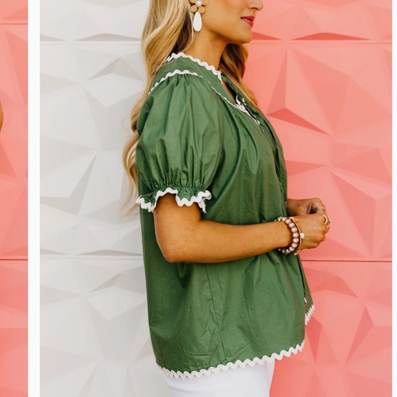 Entro Hunter Green Ric Rac Top - L & NWT - Picture 5 of 9